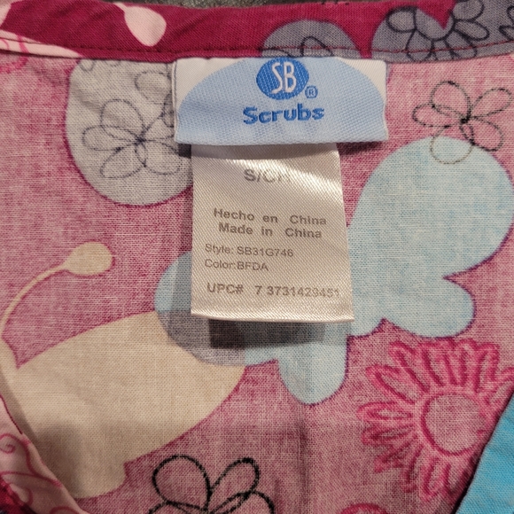 Nursing Scrubs Top Bundle ~ Small - Picture 4 of 11